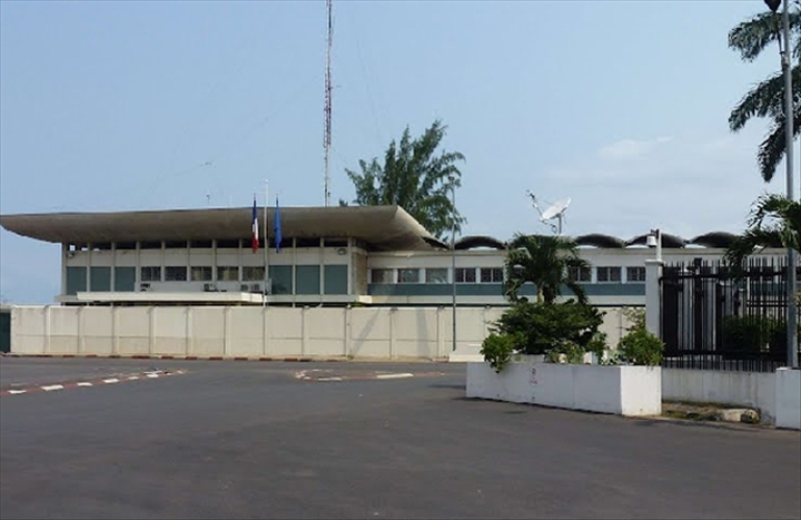 l`ambassade